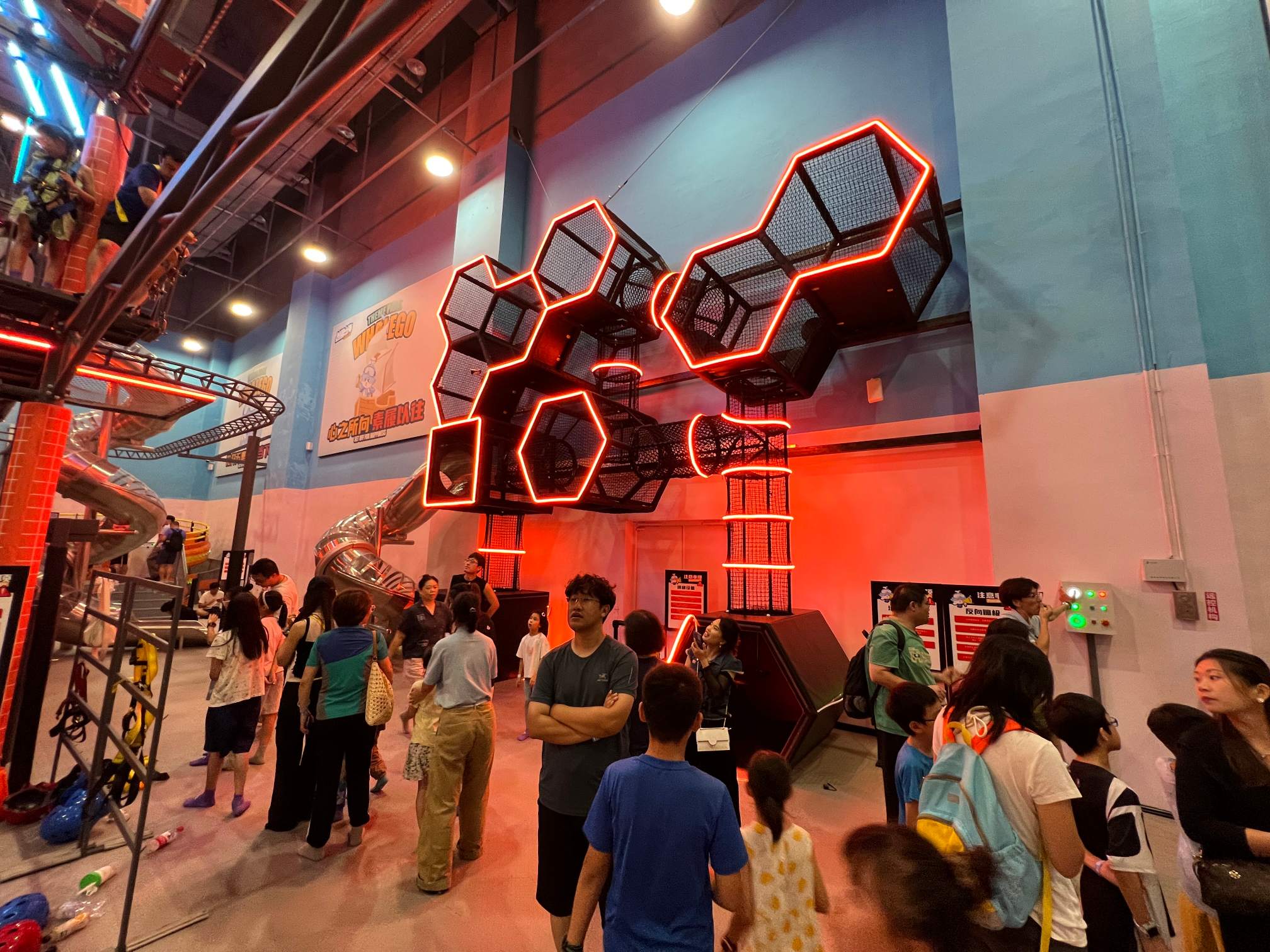 綿陽開室內游樂場怕走彎路？蜜動游樂：從設計到設備一站式省心開館