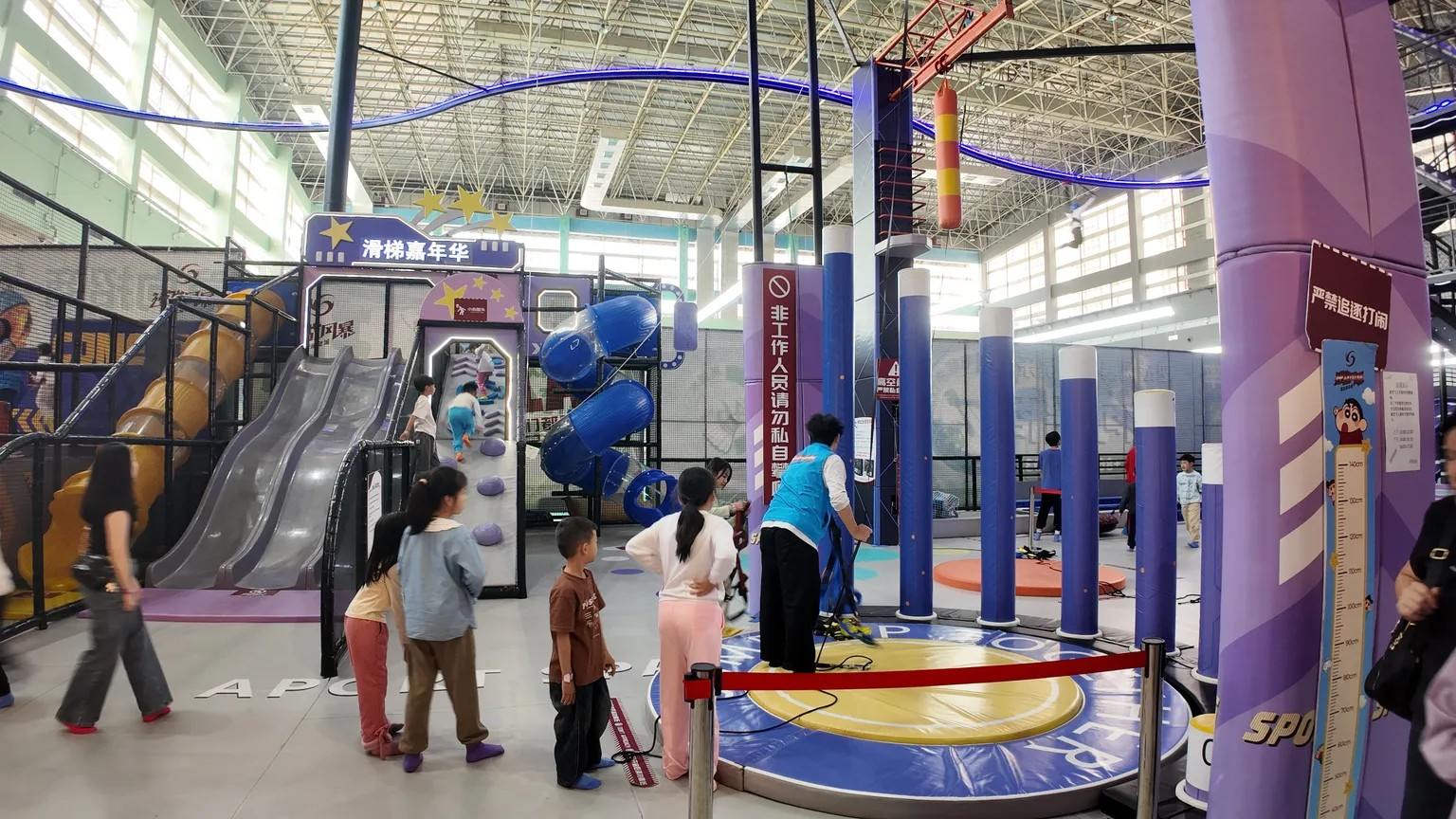 四川開室內(nèi)兒童樂園創(chuàng)業(yè)，選對設(shè)備廠家有多重要？