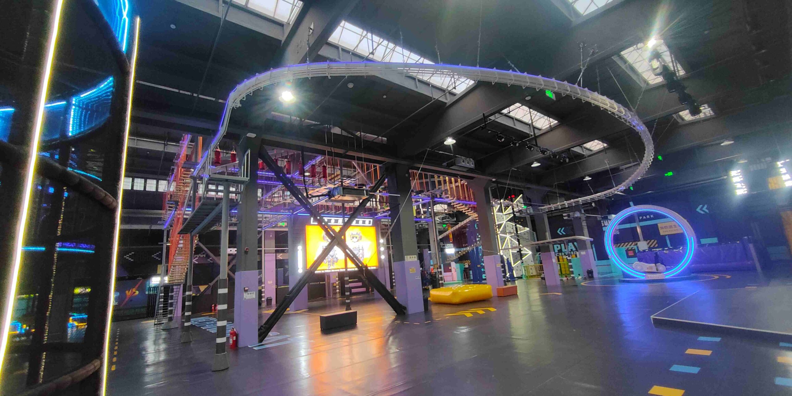 烏魯木齊開(kāi)室內(nèi)兒童樂(lè)園找哪家？源頭廠家蜜動(dòng)游樂(lè)：設(shè)計(jì)+設(shè)備+售后一站式解決