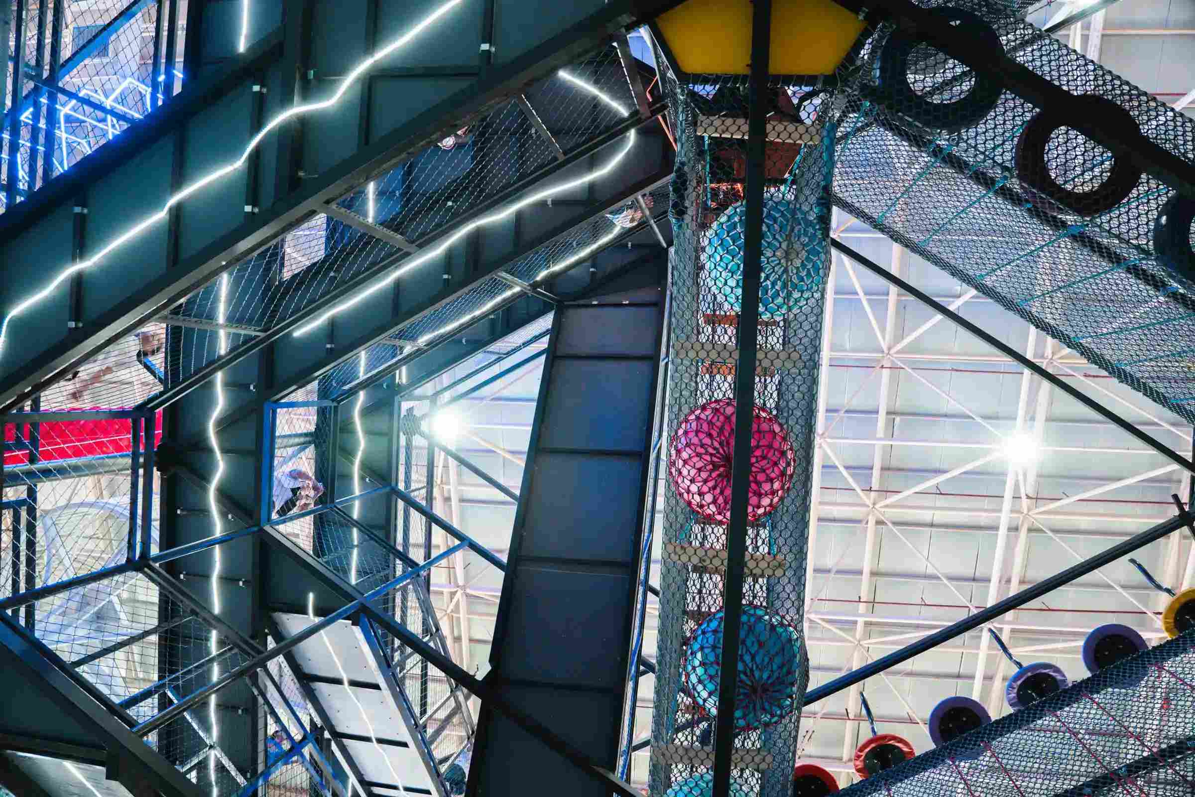 常德開淘氣堡找源頭廠家？蜜動游樂：設(shè)計(jì)+設(shè)備+售后，省心靠譜！